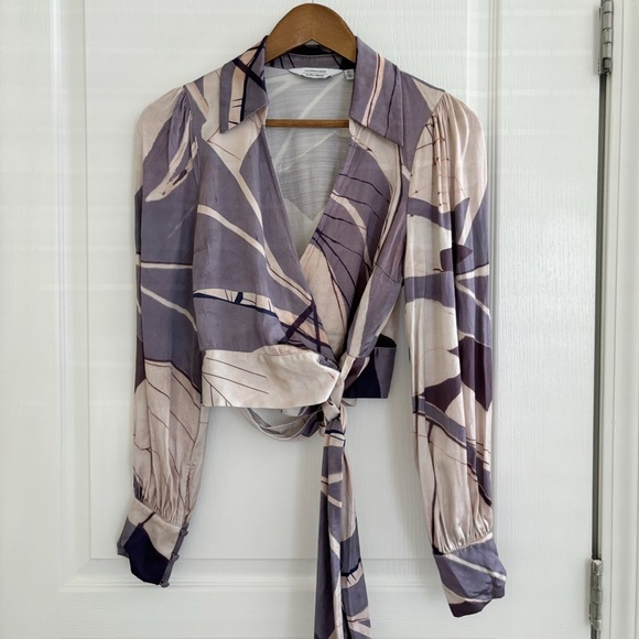 & Other Stories Top Wrap Cropped - Picture 11 of 11